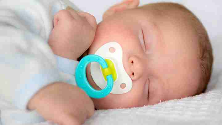 Selecting a pacifier for your baby