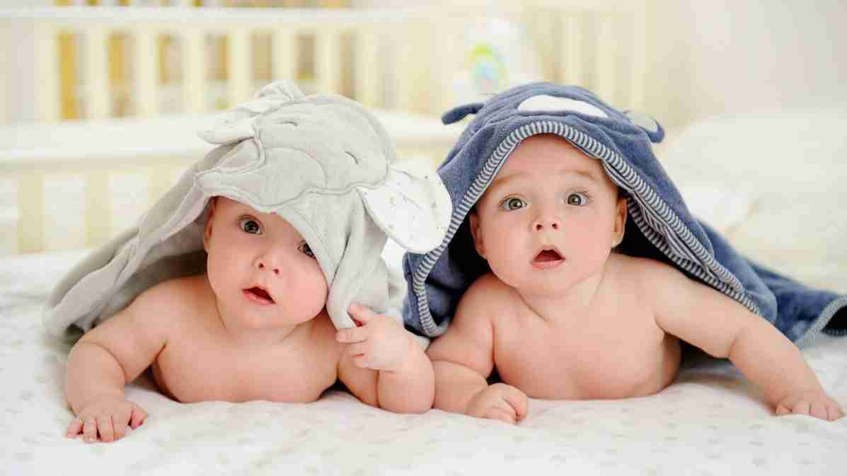  All about raising twins