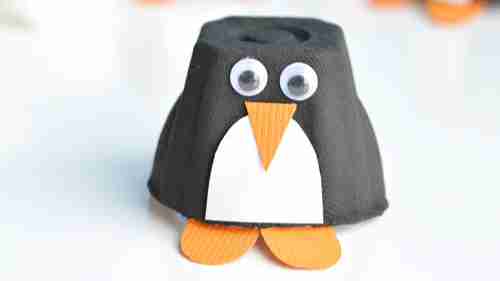 Egg carton penguin- turn leftover egg carton into cute penguins 